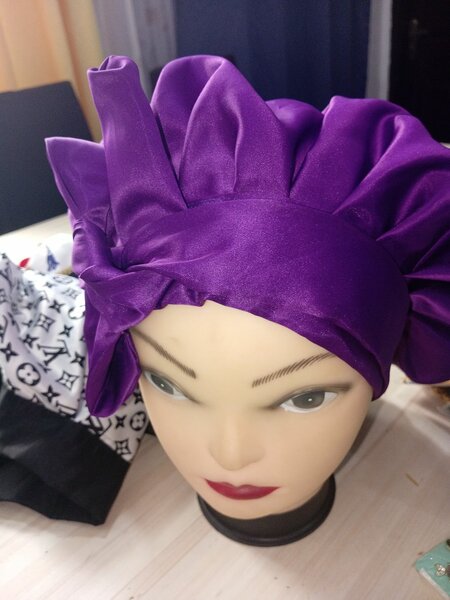 Bonnet en soie
