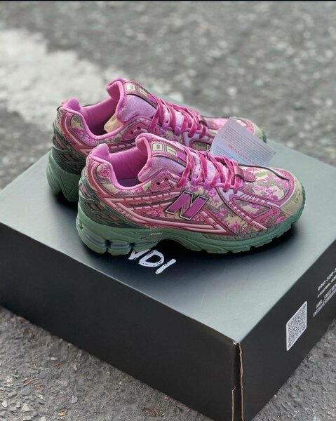 Fashion sneakers