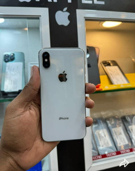 iPhone X 64GB Argent Débloqué