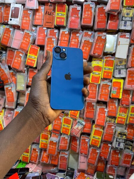 iPhone 13