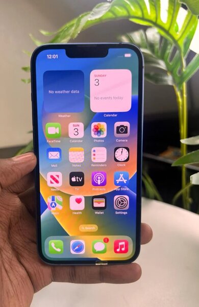 iPhone 13
