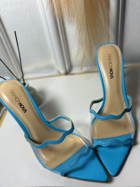 ALLURE Heels