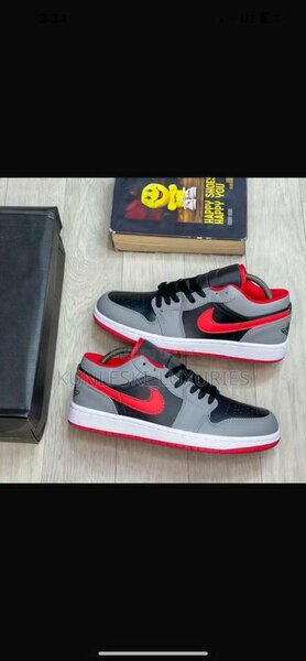 Fashion sneakers
