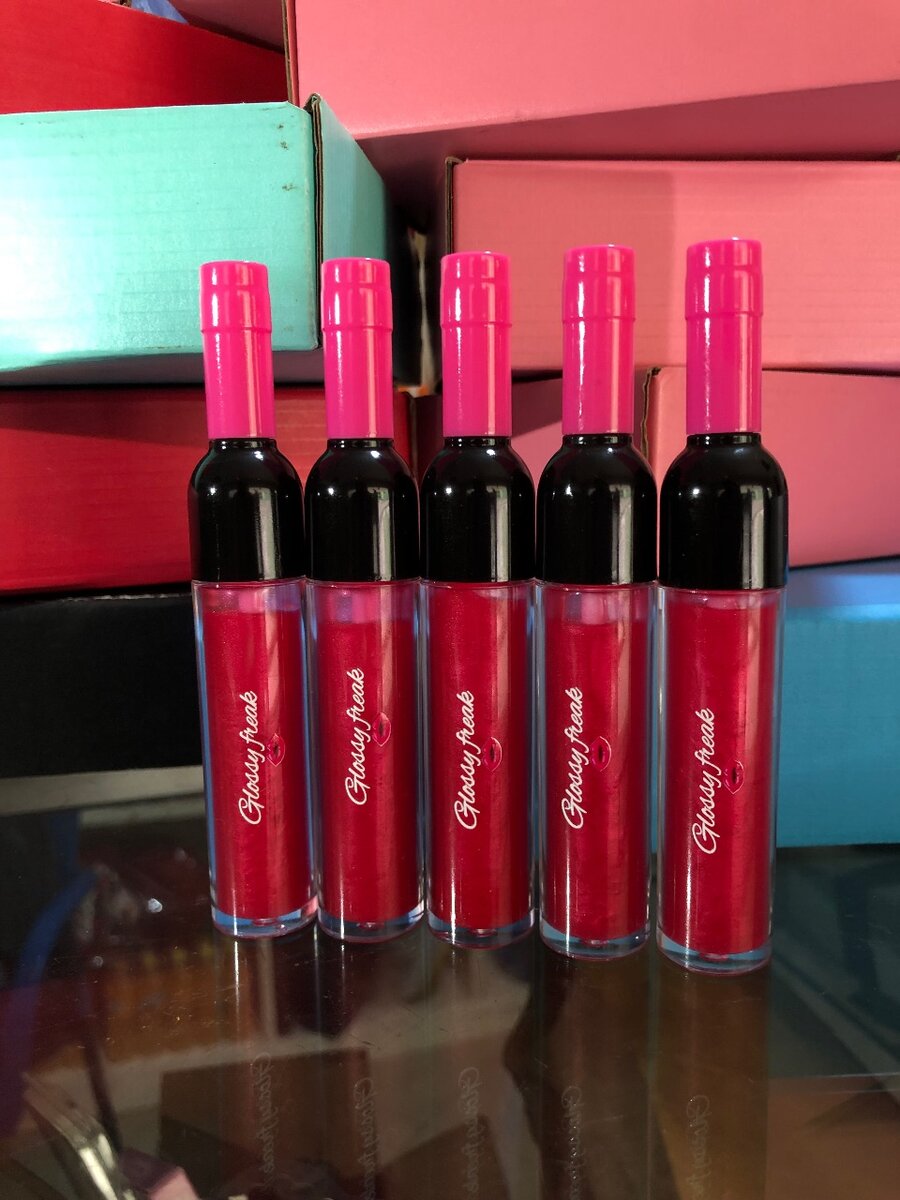 Plain lipgloss