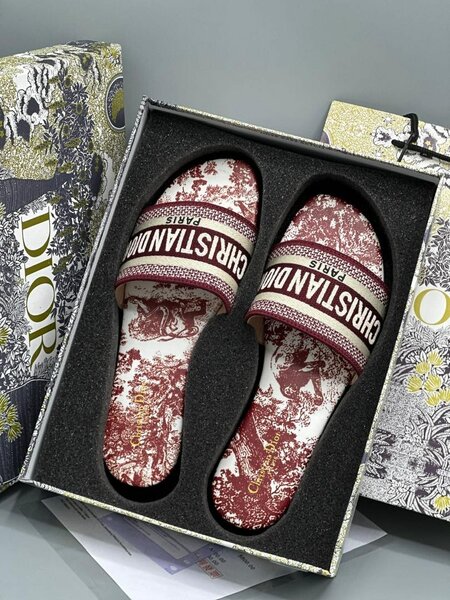 Slipper