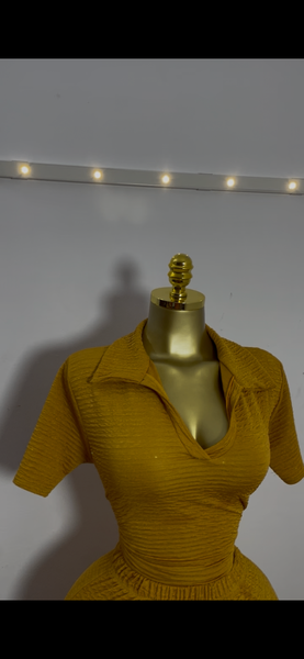 Ensemble jaune élégant femme