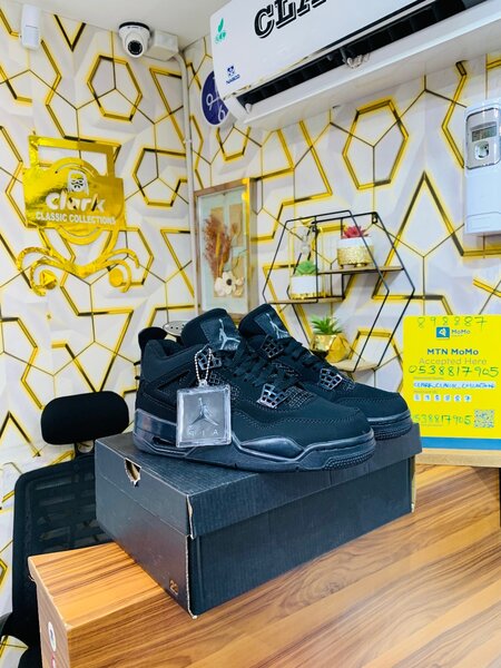 Jordan 4