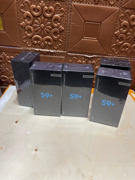 SAMSUNG S9+