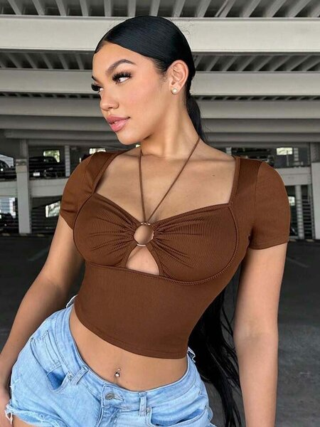 Body hug crop top