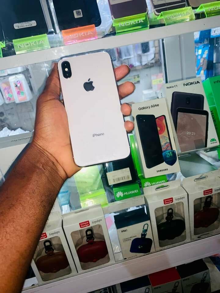 iPhone X