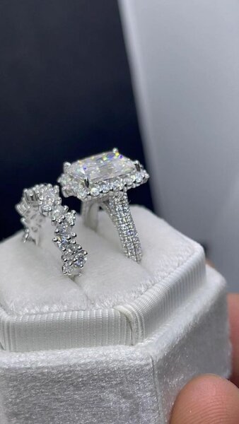 Dimond rings
