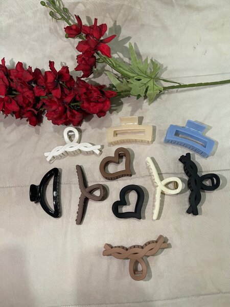 Hair clips/ claw clips