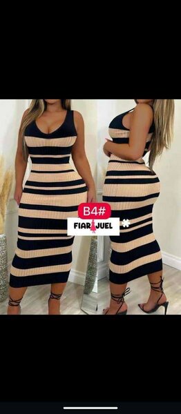 Robe longue rayée élégante