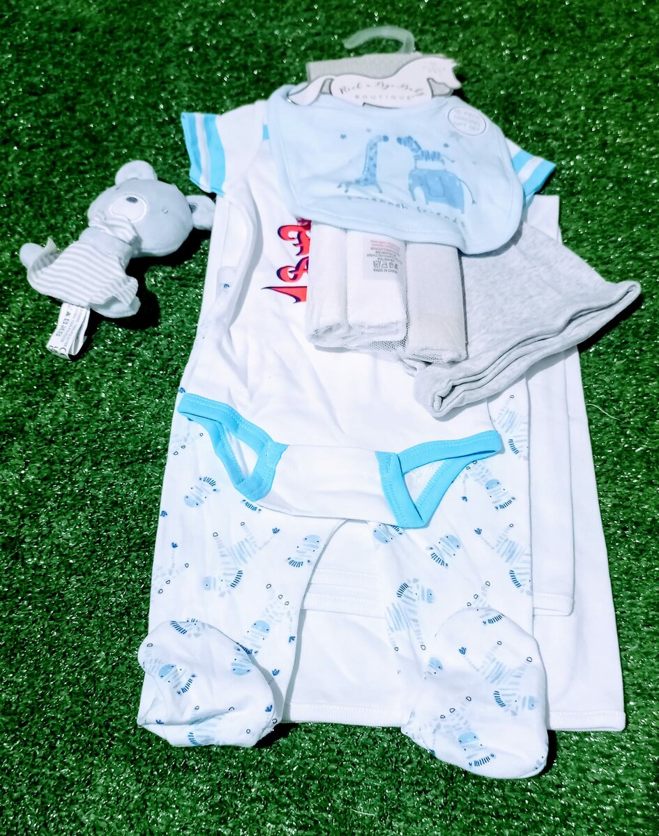 Dispo nos kit naissance de 9 pièces