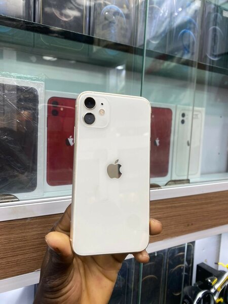 iPhone 11