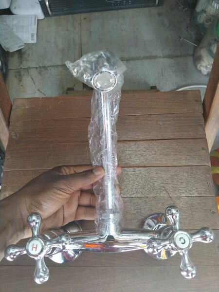 Kitchen mixer tap