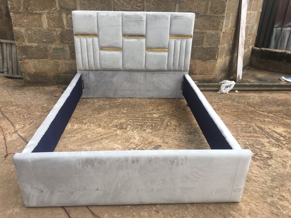 Double bed frame