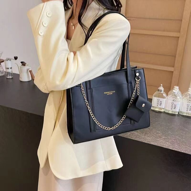 Hand bag
