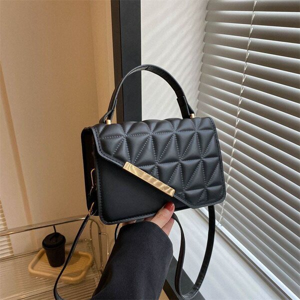 Handheld bag