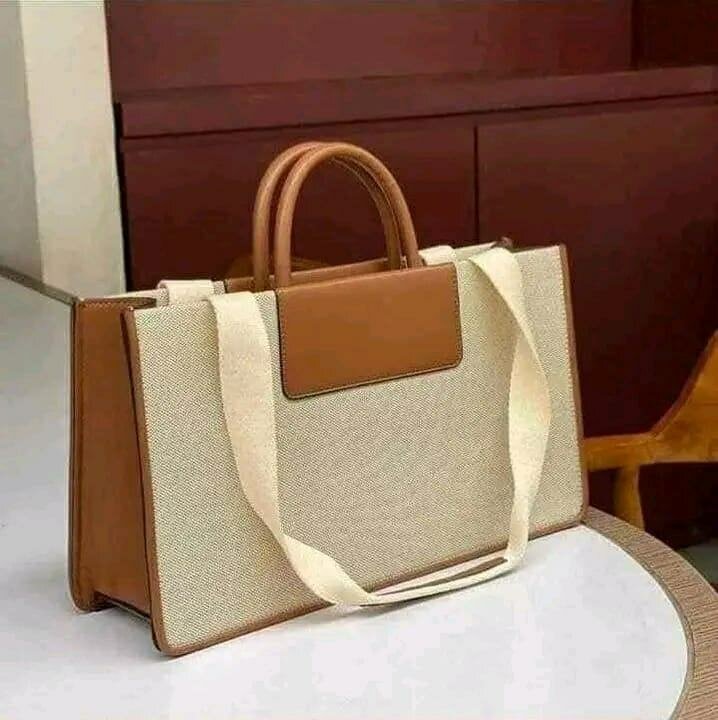 Sac à main élégant en toile