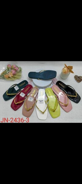 Ladies slippers