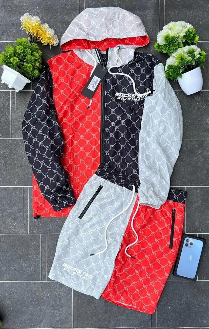 Ensemble sportif homme coloré
