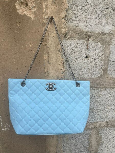 Ladies handbag