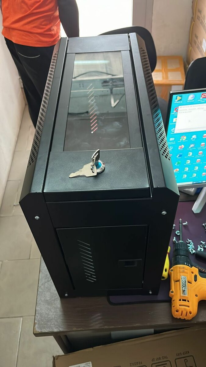 Coffret informatique 4u