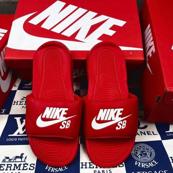 Sandales Nike sb