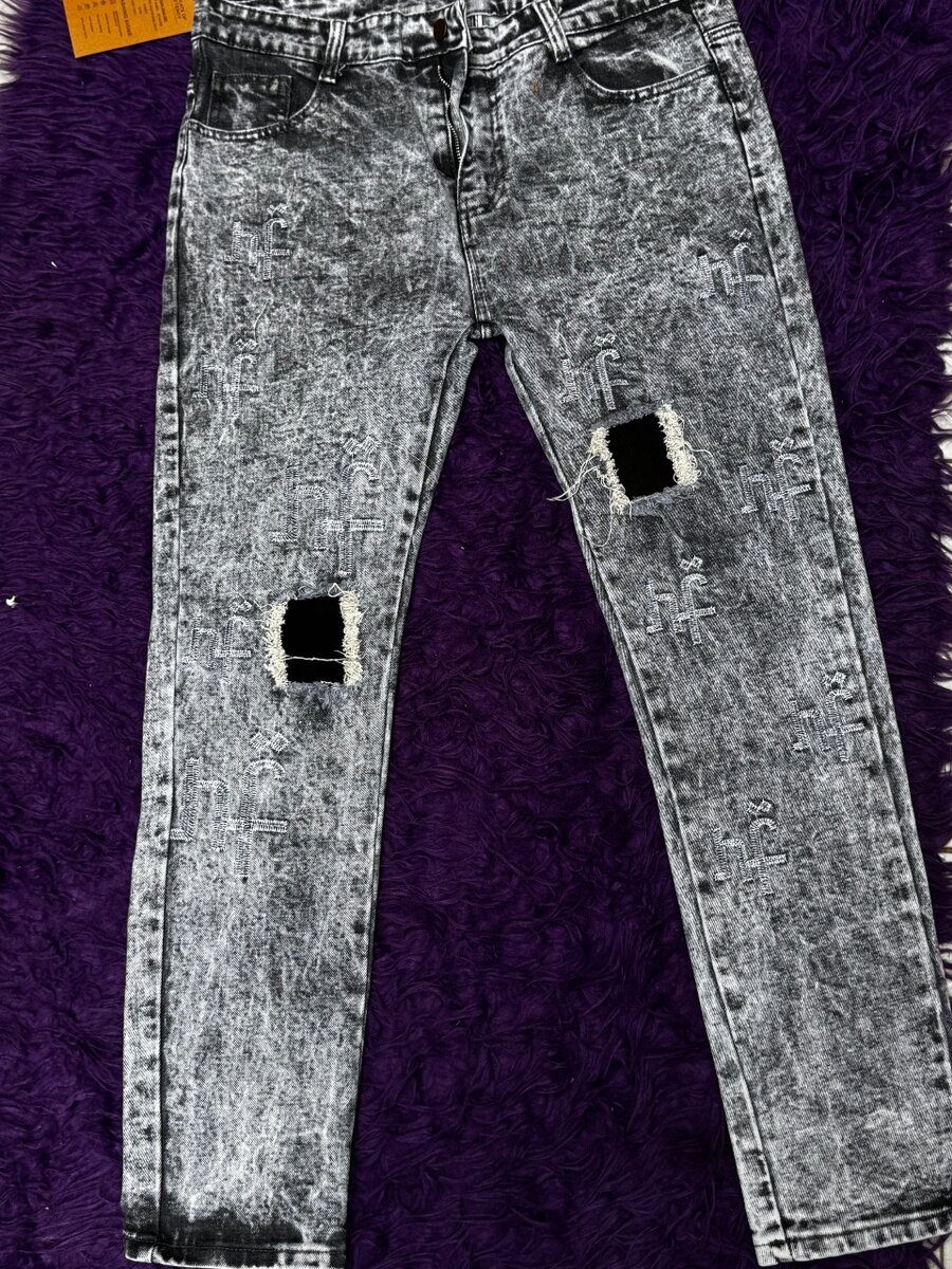 Stylish Distressed Jeans