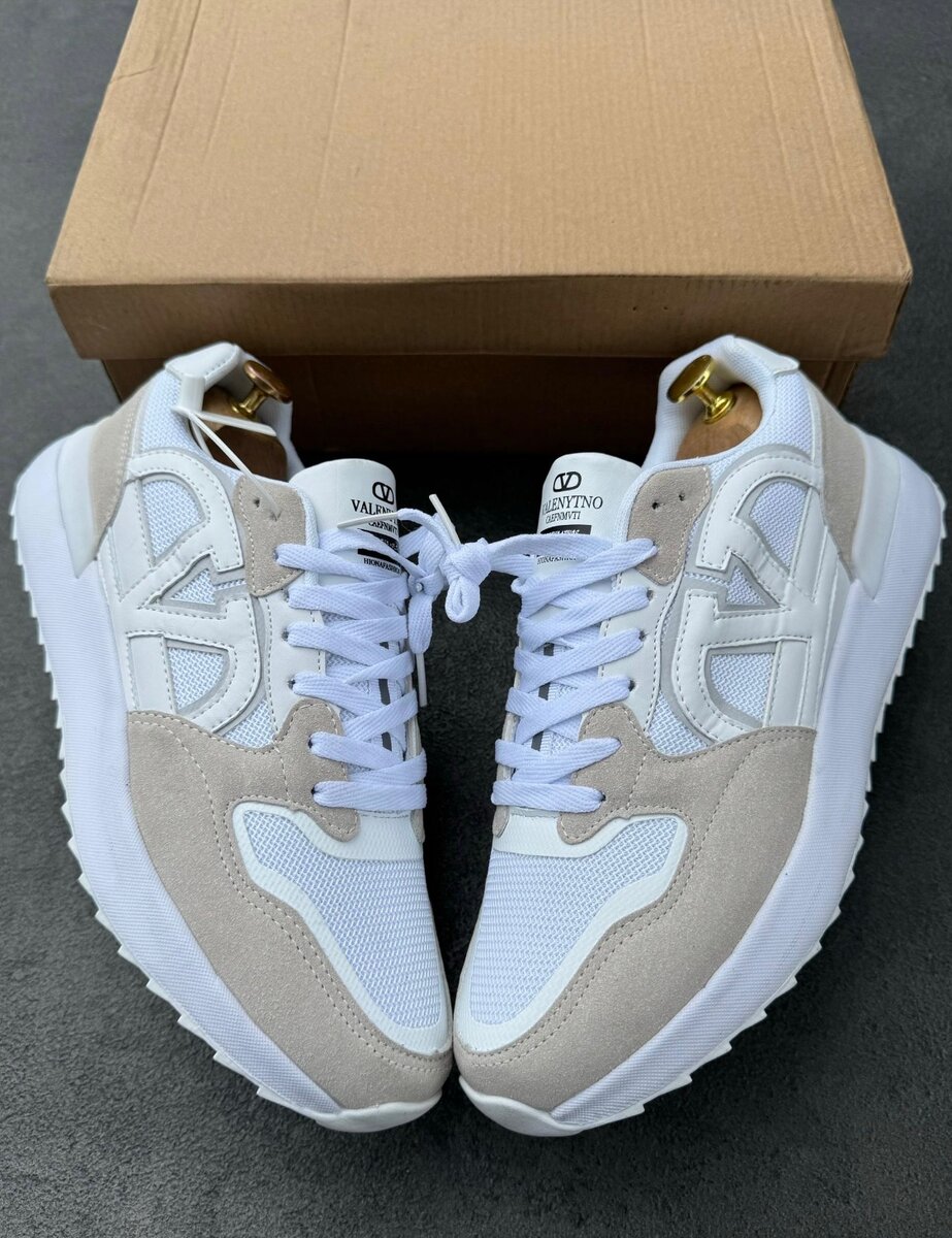 Chaussure Valentino