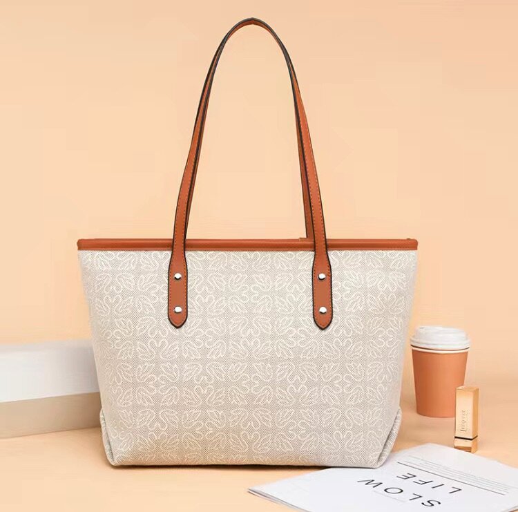 Handheld bag
