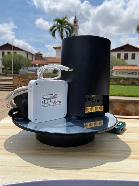 5G Universal Router