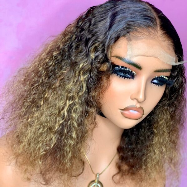 Highlight curly wig