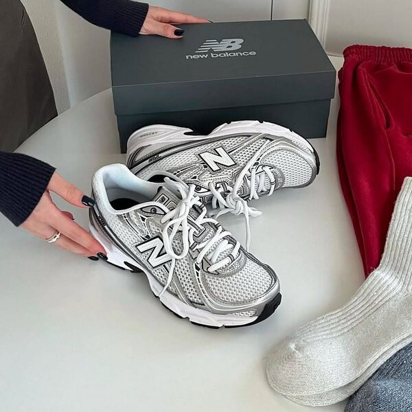 New balance 740