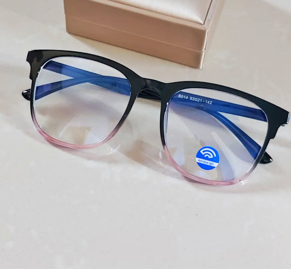 NEW IN: Optical frames with Anti-blue light available in the color shown 💞