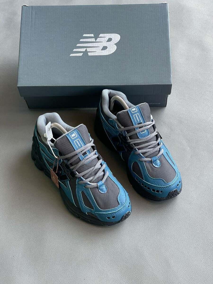 NEW BALANCE 1906