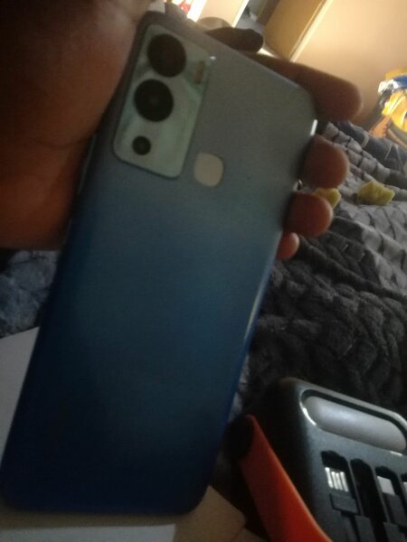 Infinix Hot 12i