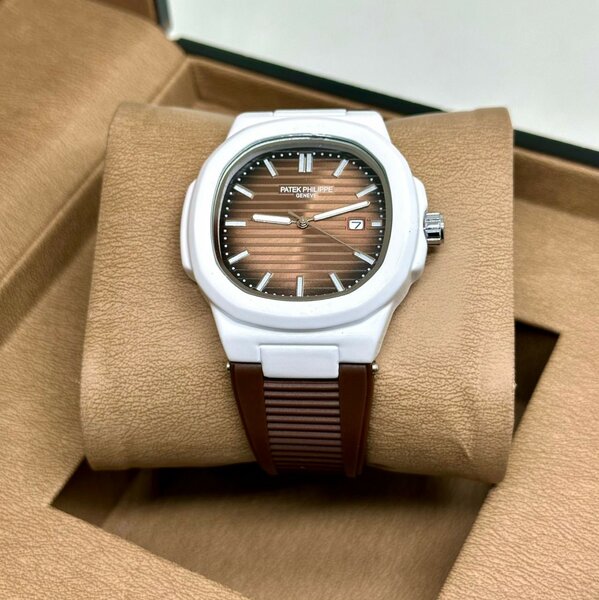Montre élégante avec bracelet