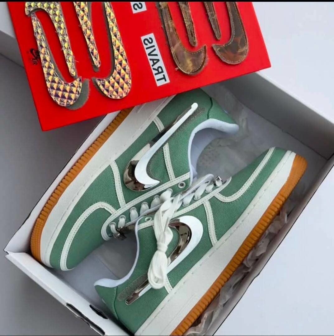 Nike Sneakers