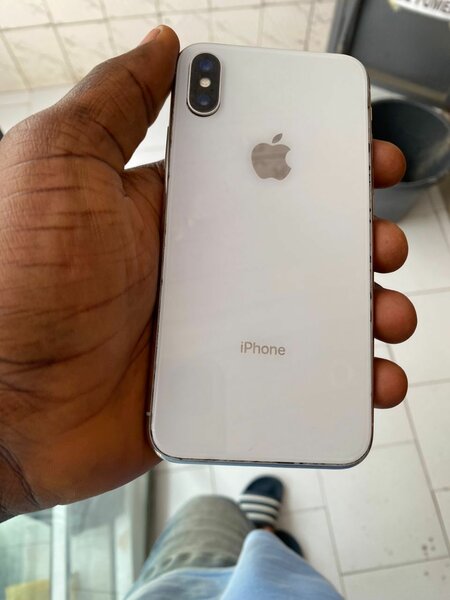IPHONE X