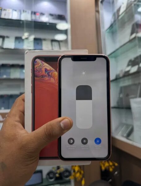 iPhone XR - Rouge, 128Go