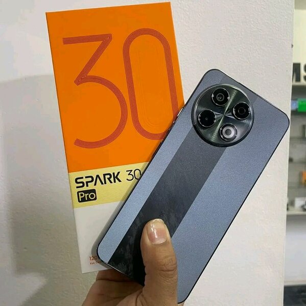 Tecno spark 30 pro 256 giga