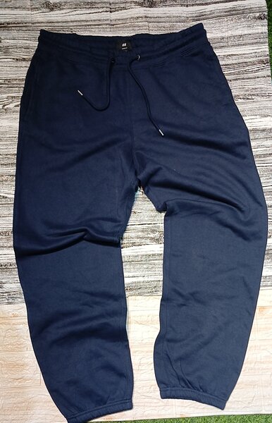 Thrift joggers