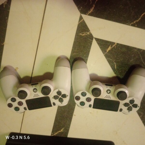 PS4 slim