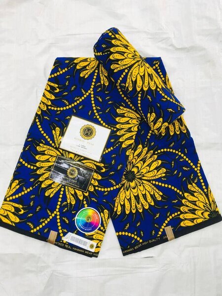 Tissu jaune bleu