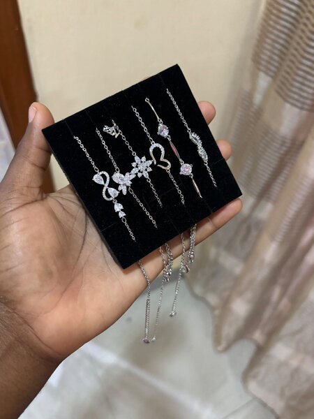 Dainty bracelet