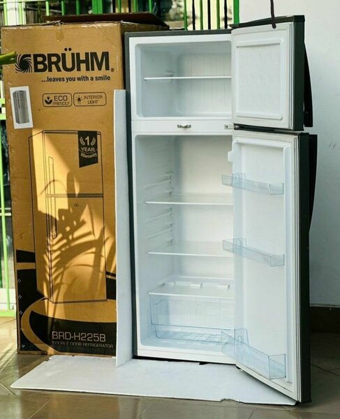 B REFRIGERATOR
