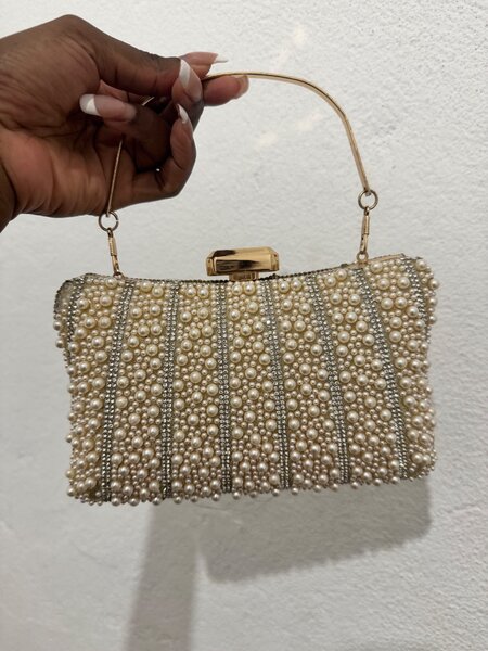 Pochette perlée élégante