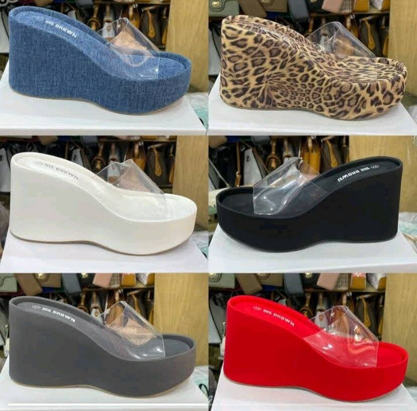 Sandales compensées transparentes